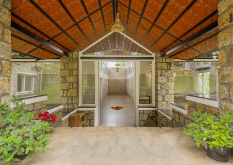 Treten Sie ein ins Therapiehaus und freuen Sie sich auf Ihre nächste ayurvedische Behandlung